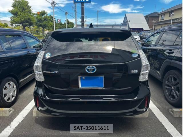 Toyota PRIUS ALPHA 2014-01 8458256-2
