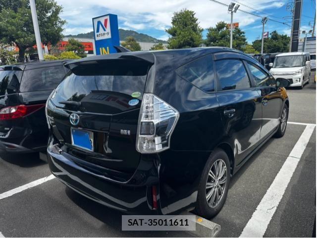 Toyota PRIUS ALPHA 2014-01 8458256-3