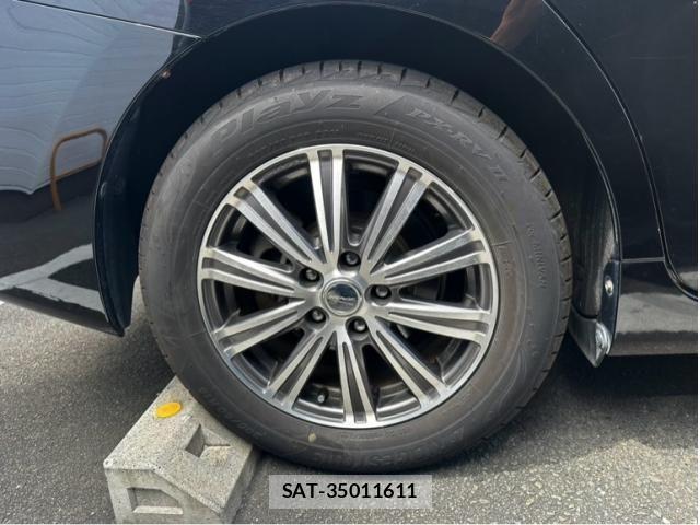 Toyota PRIUS ALPHA 2014-01 8458256-6