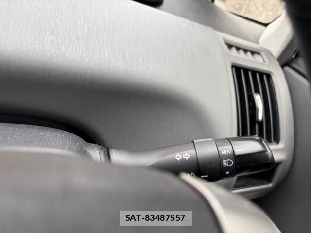 Toyota PRIUS ALPHA 2013-07 8485962-15