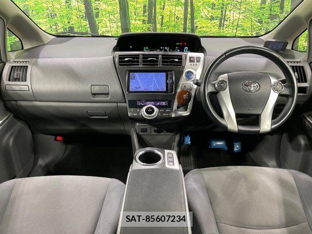 Toyota PRIUS ALPHA 2013-03 8526715-1