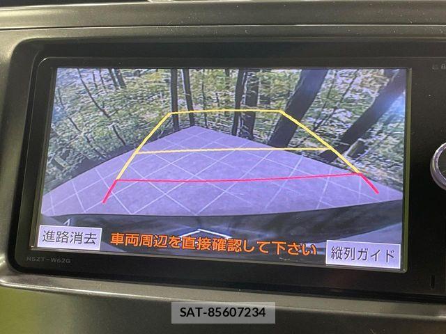 Toyota PRIUS ALPHA 2013-03 8526715-3