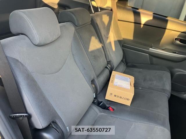 Toyota PRIUS ALPHA 2012-08 8526728-13