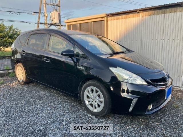 Toyota PRIUS ALPHA 2012-08 8526728-1