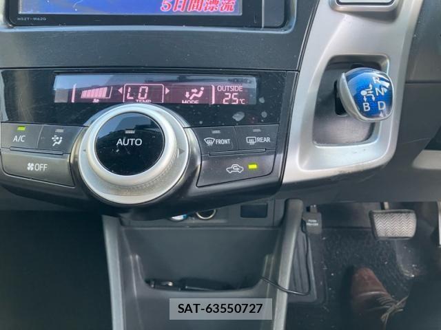 Toyota PRIUS ALPHA 2012-08 8526728-22