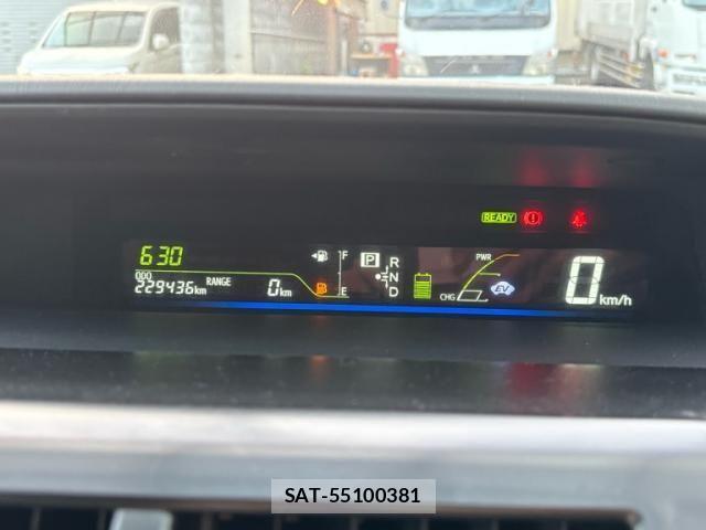 Toyota PRIUS ALPHA 2011-11 8526727-14