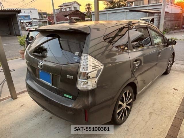 Toyota PRIUS ALPHA 2011-11 8526727-2