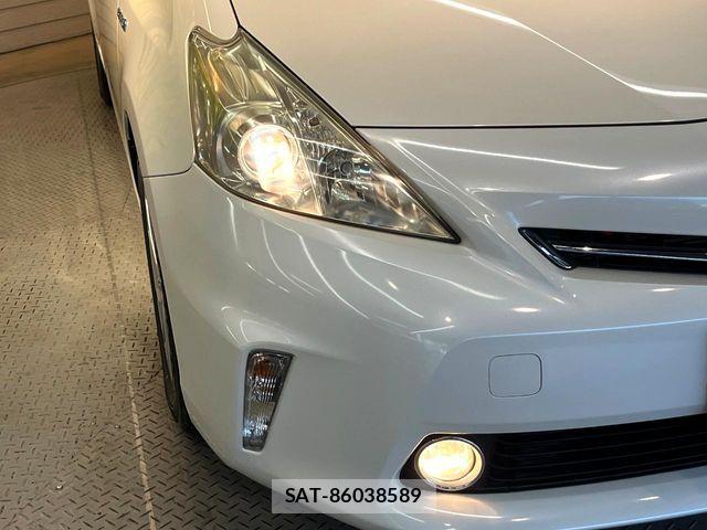 Toyota PRIUS ALPHA 2012-04 8526718-11