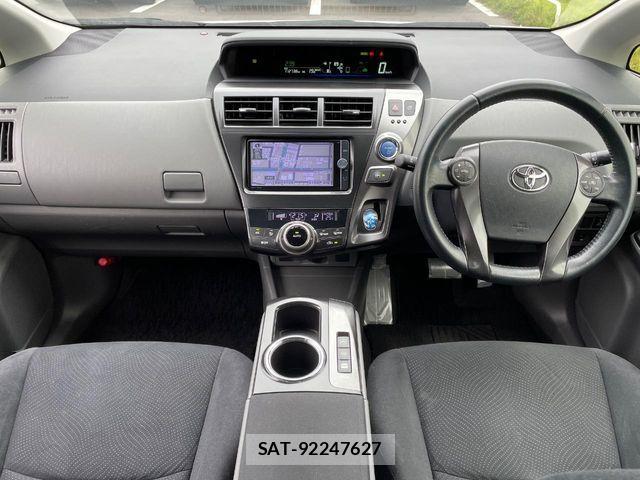 Toyota PRIUS ALPHA 2013-10 8526712-1