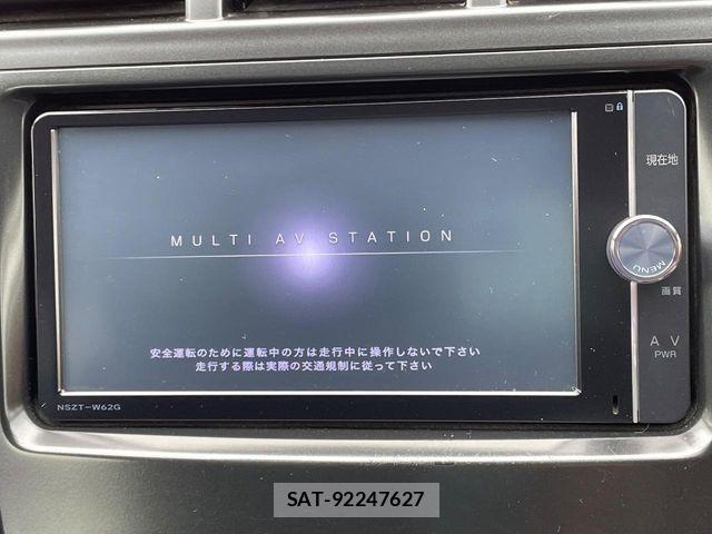 Toyota PRIUS ALPHA 2013-10 8526712-2