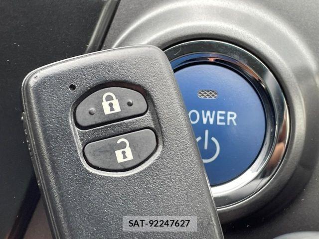 Toyota PRIUS ALPHA 2013-10 8526712-4