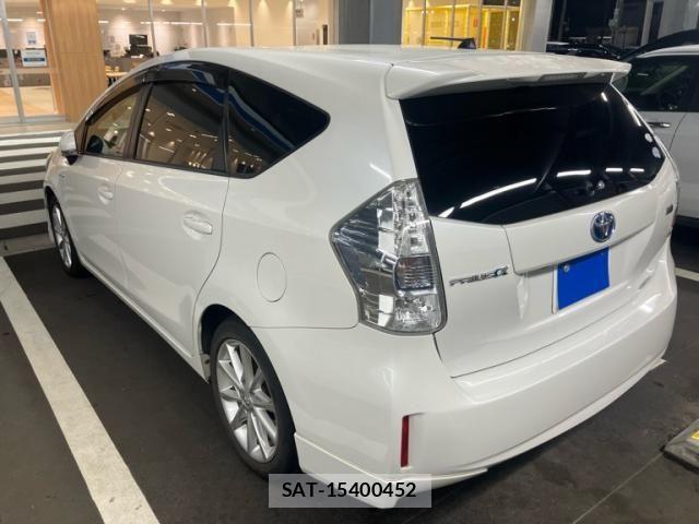 Toyota PRIUS ALPHA 2011-10 8526720-10