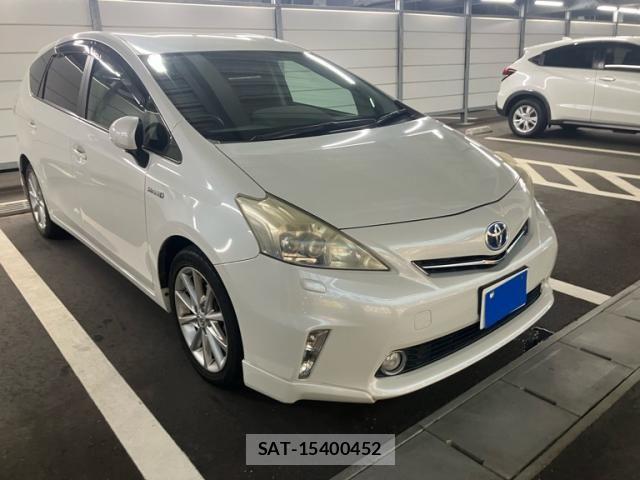 Toyota PRIUS ALPHA 2011-10 8526720-3