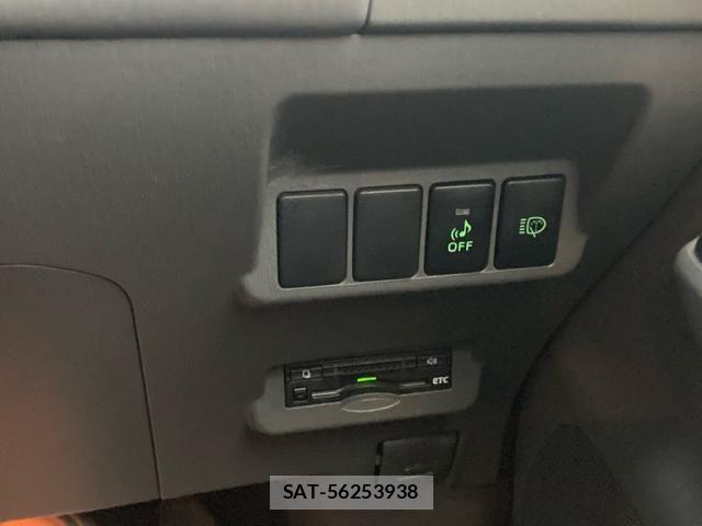 Toyota PRIUS ALPHA 2014-04 8526714-21