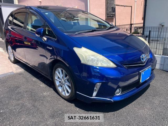 Toyota PRIUS ALPHA 2011-10 8526716-1