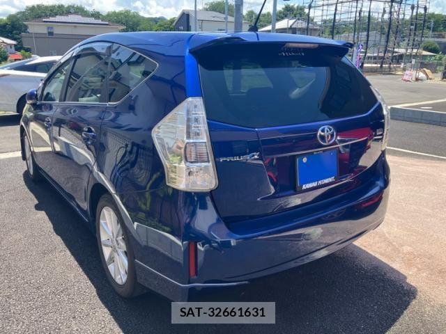 Toyota PRIUS ALPHA 2011-10 8526716-8