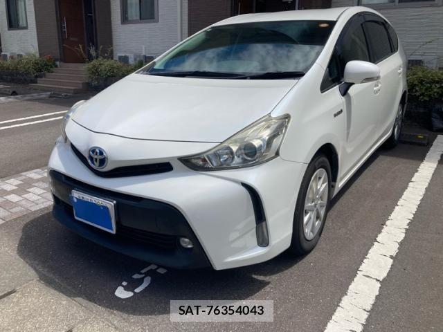 Toyota PRIUS ALPHA 2014-12 8526710-2