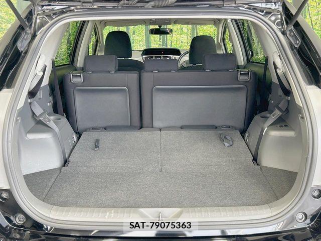 Toyota PRIUS ALPHA 2014-03 8526713-10