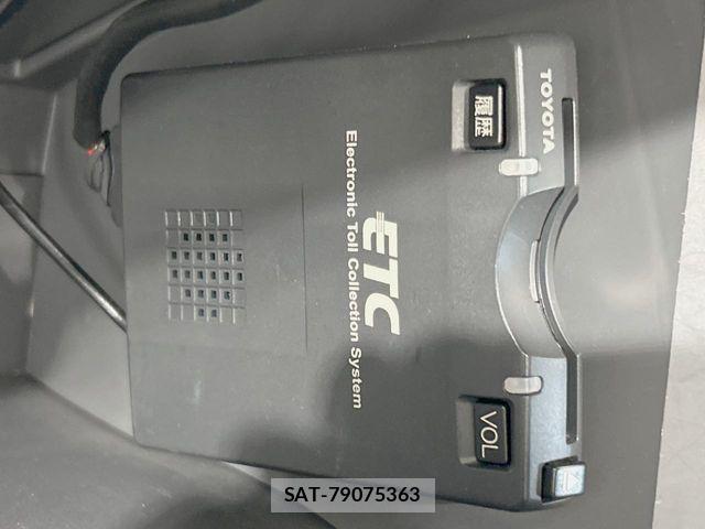 Toyota PRIUS ALPHA 2014-03 8526713-4