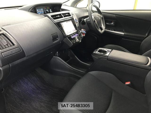 Toyota PRIUS ALPHA 2014-11 8526717-10