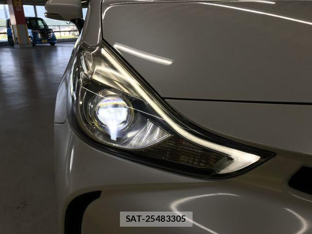 Toyota PRIUS ALPHA 2014-11 8526717-23