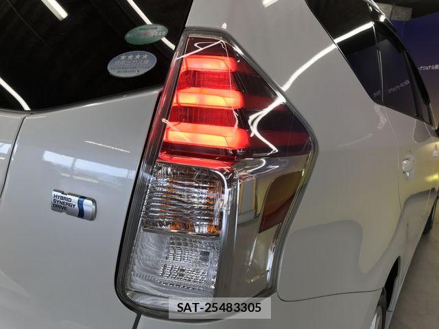 Toyota PRIUS ALPHA 2014-11 8526717-25