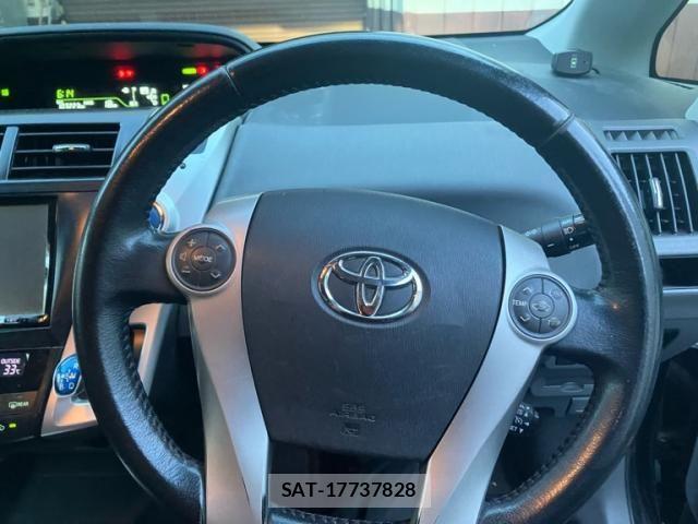 Toyota PRIUS ALPHA 2012-06 8563278-15