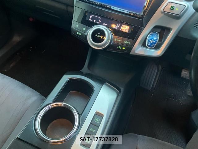 Toyota PRIUS ALPHA 2012-06 8563278-18