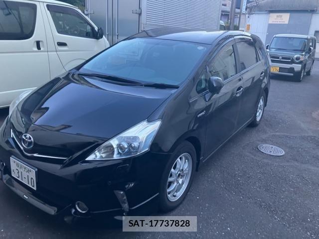 Toyota PRIUS ALPHA 2012-06 8563278-1