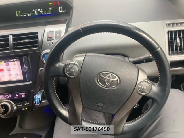 Toyota PRIUS ALPHA 2013-10 8563281-18