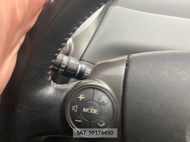 Toyota PRIUS ALPHA 2013-10 8563281-20