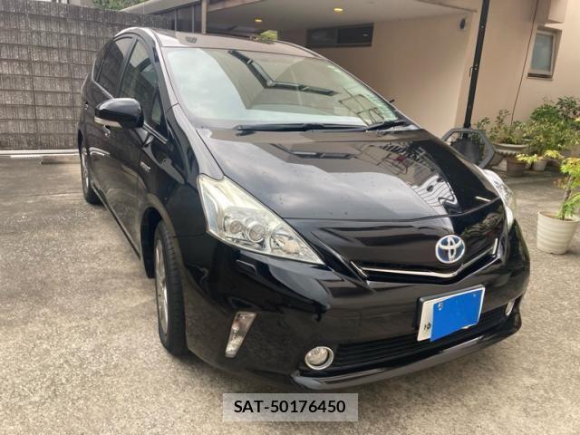 Toyota PRIUS ALPHA 2013-10 8563281-2