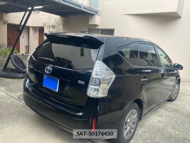 Toyota PRIUS ALPHA 2013-10 8563281-5