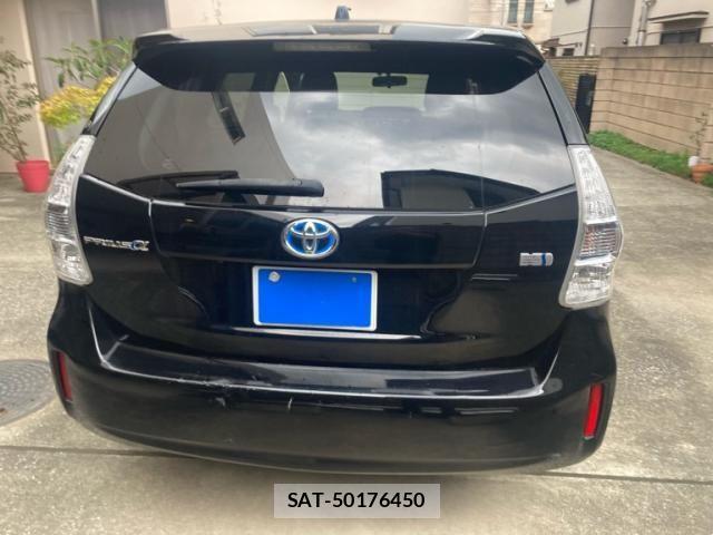 Toyota PRIUS ALPHA 2013-10 8563281-6