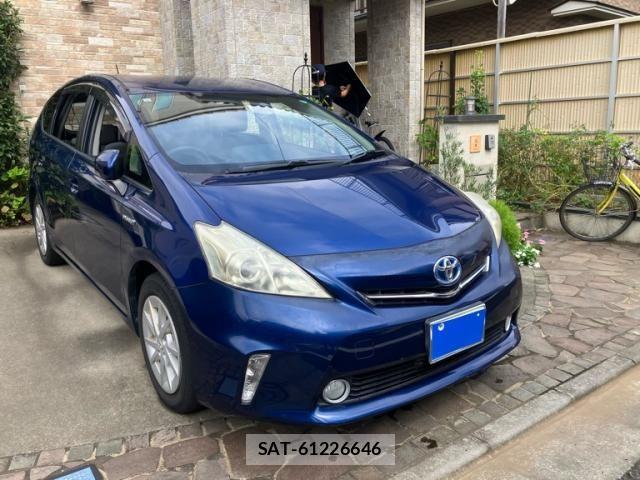 Toyota PRIUS ALPHA 2013-10 8563279-0