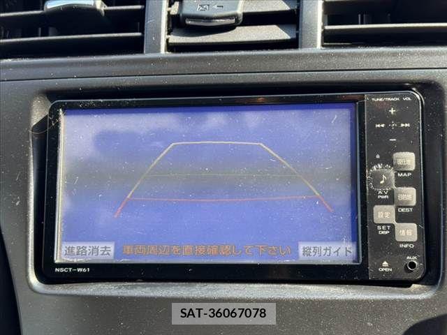 Toyota PRIUS ALPHA 2011-09 8563289-2