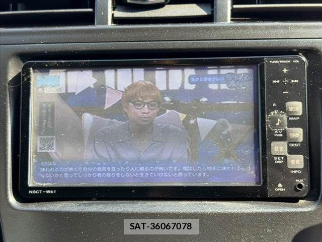 Toyota PRIUS ALPHA 2011-09 8563289-3