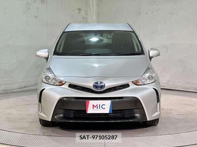 Toyota PRIUS ALPHA 2018-03 8563273-2