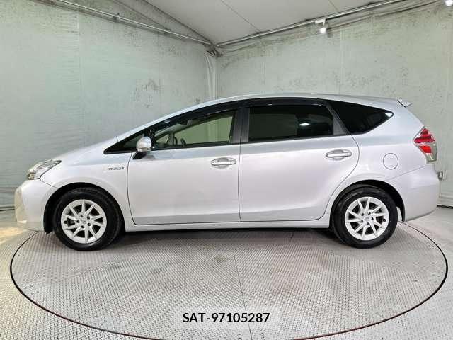 Toyota PRIUS ALPHA 2018-03 8563273-7