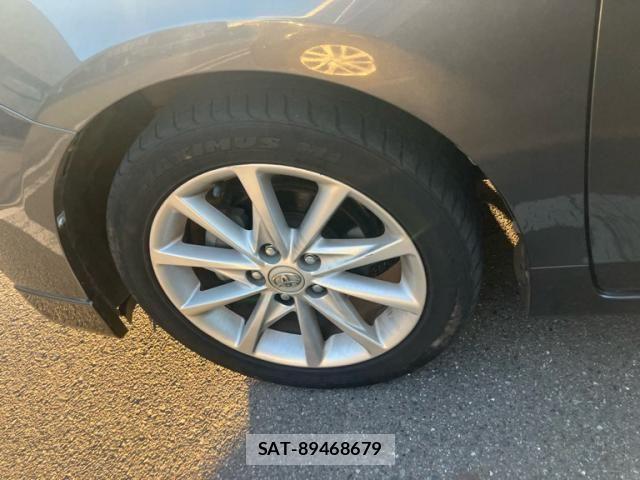 Toyota PRIUS ALPHA 2011-12 8563285-11