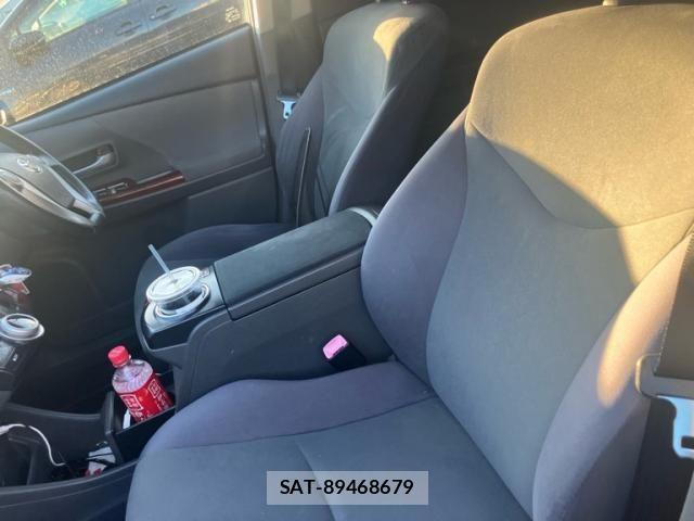 Toyota PRIUS ALPHA 2011-12 8563285-12