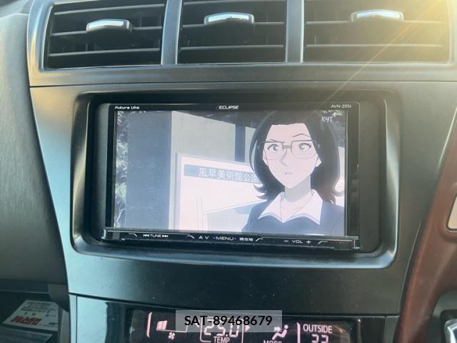 Toyota PRIUS ALPHA 2011-12 8563285-21