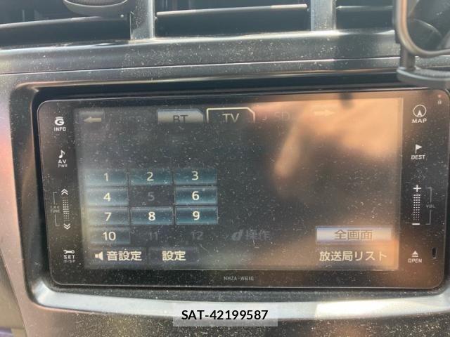 Toyota PRIUS ALPHA 2012-01 8563291-15