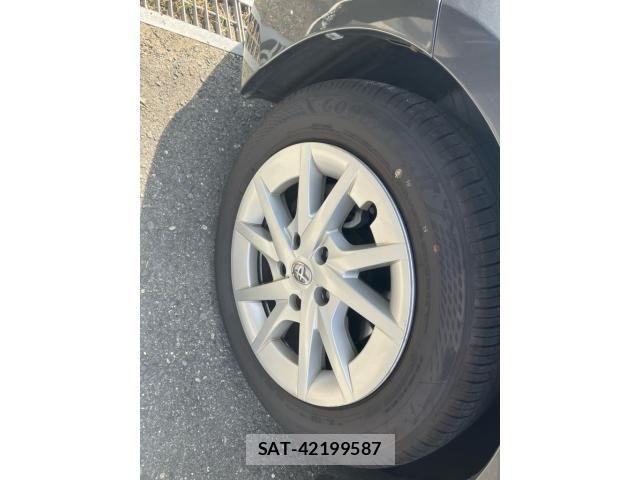 Toyota PRIUS ALPHA 2012-01 8563291-2