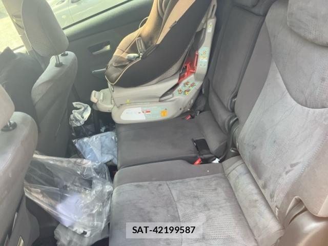 Toyota PRIUS ALPHA 2012-01 8563291-4