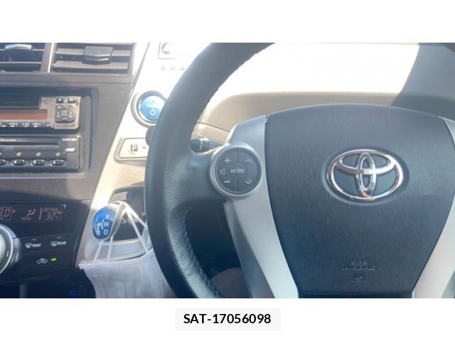 Toyota PRIUS ALPHA 2012-01 8563282-16