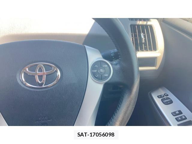 Toyota PRIUS ALPHA 2012-01 8563282-17