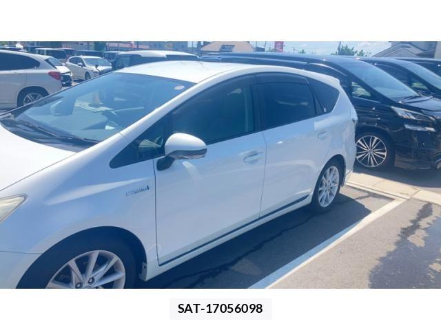 Toyota PRIUS ALPHA 2012-01 8563282-3