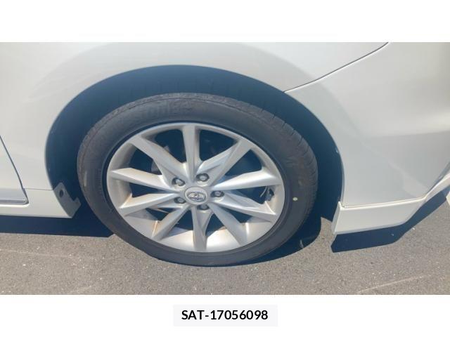 Toyota PRIUS ALPHA 2012-01 8563282-5