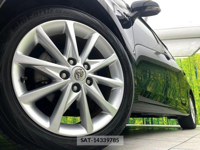 Toyota PRIUS ALPHA 2014-06 8563276-12